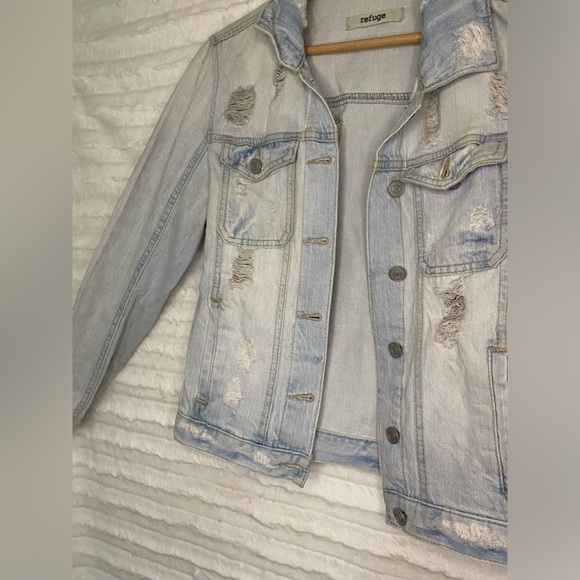 Refugee Jean Jacket - Picture 3 of 4